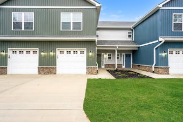 2061 Paddle Wheel Dr Jeffersonville, IN 47130